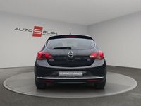 Gebraucht Opel Astra Exklusiv 131 PS (96 kW) 2014 Schwarz Limousine