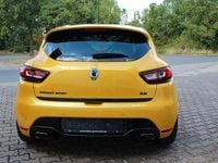 Gebraucht Renault Clio IV Trophy 220 PS (161 kW) 2018 Gelb Limousine