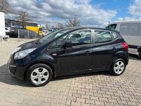 Gebraucht Kia Venga 90 PS (66 kW) 2015 Schwarz Kleinwagen