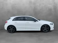 Gebraucht Mercedes A200 AMG line 150 PS (110 kW) 2023 Unilack polarweiß Limousine