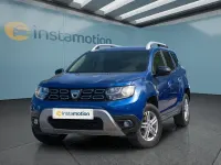 Używany Dacia Duster Celebration 131 KM (96 kW) 2020 Niebieski SUV