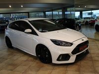 Gebraucht Ford Focus RS 349 PS (256 kW) 2016 Weiß Limousine