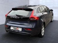 Gebraucht Volvo V40 Kinetic 152 PS (111 kW) 2018 Blau Kombi