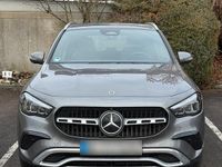 Gebraucht Mercedes GLA220 190 PS (139 kW) 2025 Grau SUV
