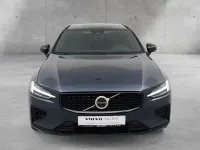 Gebraucht Volvo V60 Plus 336 PS (247 kW) 2025 Blau Kombi