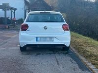 Gebraucht VW Polo Trendline 75 PS (55 kW) 2018 Weiß Kleinwagen