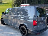 Gebraucht VW Transporter 150 PS (110 kW) 2018 Grau Van