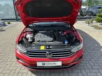 Gebraucht VW Passat Business 122 PS (89 kW) 2023 Tornadorot Kombi