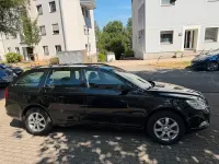 Gebraucht Skoda Octavia Fun 105 PS (77 kW) 2012 Schwarz Kombi