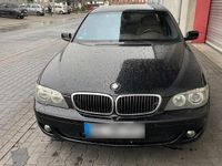 Gebraucht BMW 740 305 PS (224 kW) 2005 Schwarz Limousine
