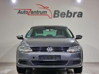 Gebraucht VW Jetta Comfortline 140 PS (102 kW) 2012 Platinum grey metallic Limousine