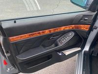 Gebraucht BMW 523 170 PS (125 kW) 1997 Silber Kombi