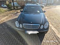 Gebraucht Mercedes 220 150 PS (110 kW) 2004 Schwarz Limousine
