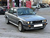 Gebraucht BMW 325 171 PS (125 kW) 1988 Blau Limousine
