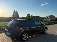 Usata Seat Leon 170 CV (125 kW) 2010 Grigio Utilitaria