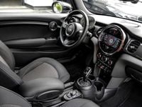 Gebraucht Mini Cooper Essential 136 PS (100 kW) 2022 Moonwalk grey () Kleinwagen