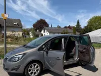 Używany Opel Meriva Edition 101 KM (74 kW) 2011 Beżowy Minivan
