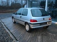 Gebraucht Peugeot 106 60 PS (44 kW) 2003 Silber Kleinwagen