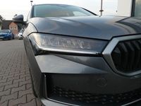 Używany Skoda Superb Selection 150 KM (110 kW) 2025 Szary Kombi