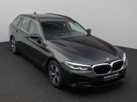 Gebraucht BMW 520 Sport Line 184 PS (135 kW) 2023 Sophistograu brillanteffekschwarz Limousine