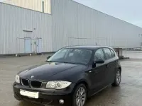 Gebraucht BMW 118 122 PS (89 kW) 2006 Schwarz Kleinwagen