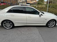 Gebraucht Mercedes E350 Avantgarde 231 PS (169 kW) 2010 Weiß Limousine
