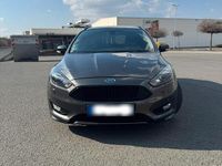 Gebraucht Ford Focus ST-Line 182 PS (133 kW) 2018 Grau Kombi