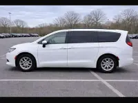 Gebraucht Chrysler Pacifica 291 PS (214 kW) 2021 Weiß Van