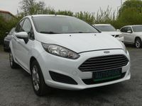 Gebraucht Ford Fiesta Trend 82 PS (60 kW) 2013 Weiß Kleinwagen