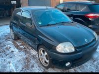 Second-hand Renault Clio II 2000 Negru Hatchback