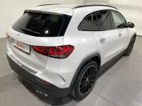 Gebraucht Mercedes GLA200 AMG line 150 PS (110 kW) 2021 Weiss SUV