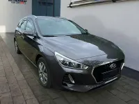 Gebraucht Hyundai i30 Trend 140 PS (102 kW) 2018 Moon rock Kombi