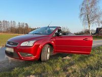 Gebraucht Ford Focus Cabriolet 100 PS (73 kW) 2007 Rot Cabrio