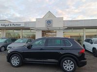 Gebraucht VW Tiguan Sound 150 PS (110 kW) 2017 Deep black perleffekt SUV