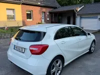 Gebraucht Mercedes A180 Urban 122 PS (89 kW) 2013 Weiß Limousine