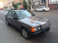 Gebraucht Mercedes 190 160 PS (117 kW) 1987 Grau Limousine