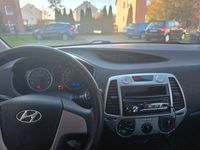 Gebraucht Hyundai i20 Classic 77 PS (56 kW) 2011 Schwarz Kleinwagen