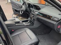 Gebraucht Mercedes E200 184 PS (135 kW) 2010 Schwarz Limousine