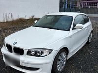 Gebraucht BMW 118 Coupé 143 PS (105 kW) 2012 Weiß Coupé