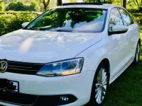 Gebraucht VW Jetta Match 140 PS (102 kW) 2012 Weiß Limousine
