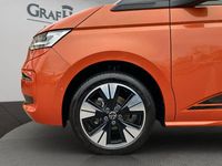 Gebraucht VW Multivan Edition 150 PS (110 kW) 2025 Orange Van