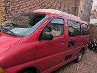 Gebraucht Toyota HiAce 75 PS (55 kW) 1998 Rot Van / Kleinbus