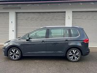 Gebraucht VW Touran Highline 150 PS (110 kW) 2020 Grau Van / Kleinbus
