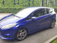 Gebraucht Ford Fiesta ST 182 PS (133 kW) 2014 Blau metallic Kleinwagen