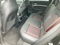 Gebraucht Audi SQ8 e-tron Ambiente 369 kW (503 PS) 2024 Mythosschwarz metallic SUV