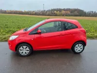 Gebraucht Ford Ka Ambiente 69 PS (50 kW) 2014 Rot Kleinwagen