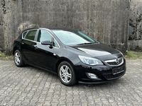 Gebraucht Opel Astra 140 PS (102 kW) 2010 Schwarz Limousine