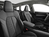 Gebraucht Audi A6 Sport 204 PS (150 kW) 2025 Mythosschwarz metallic Kombi