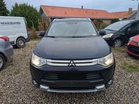 Gebraucht Mitsubishi Outlander Top 150 PS (110 kW) 2015 Schwarz SUV