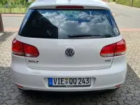 Gebraucht VW Golf VI 105 PS (77 kW) 2010 Weiß Kleinwagen